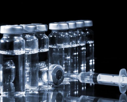 Glass Medicine Vials and Syringe Glass Medicine Vials and Syringe